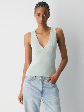 Aritzia Wilfred Easel Scalloped V-Neck Knit Tank - Agave Green NWT M